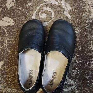 Alegria size 9